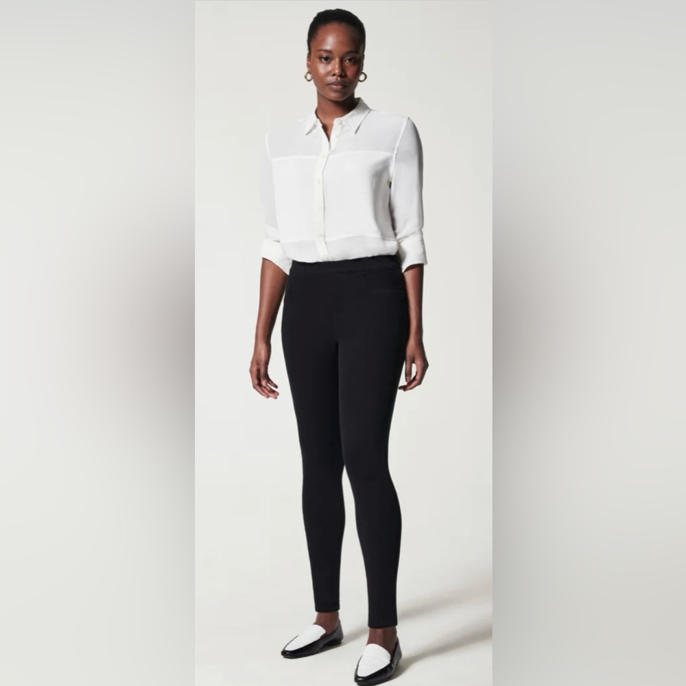 NWT SPANX JEAN-ISH® ANKLE LEGGING IN BLACK SMALL